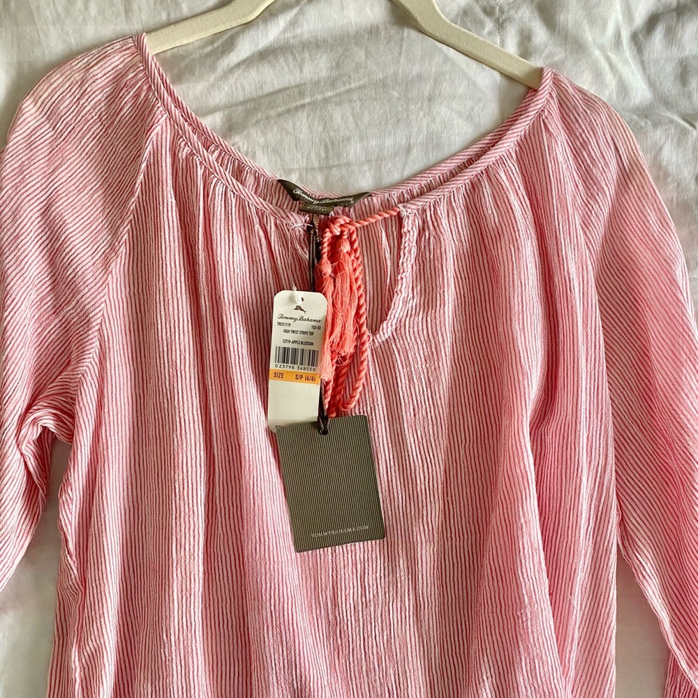 NWT Tommy Bahamas top!! Size S/P!